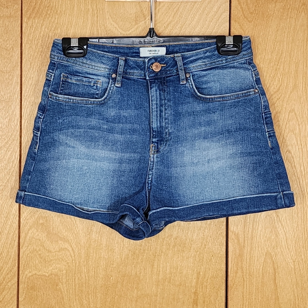 Forever 21 denim jean shorts size 27